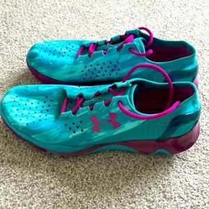Women’s under Armour sppedform shoe size 9.5 – lightly used